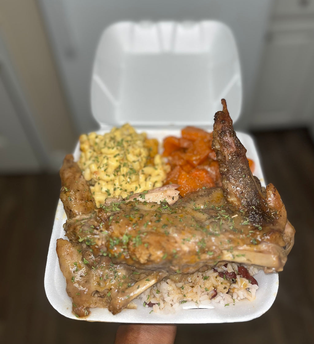 Turkey Wing & 2 Sides Dinner Plate