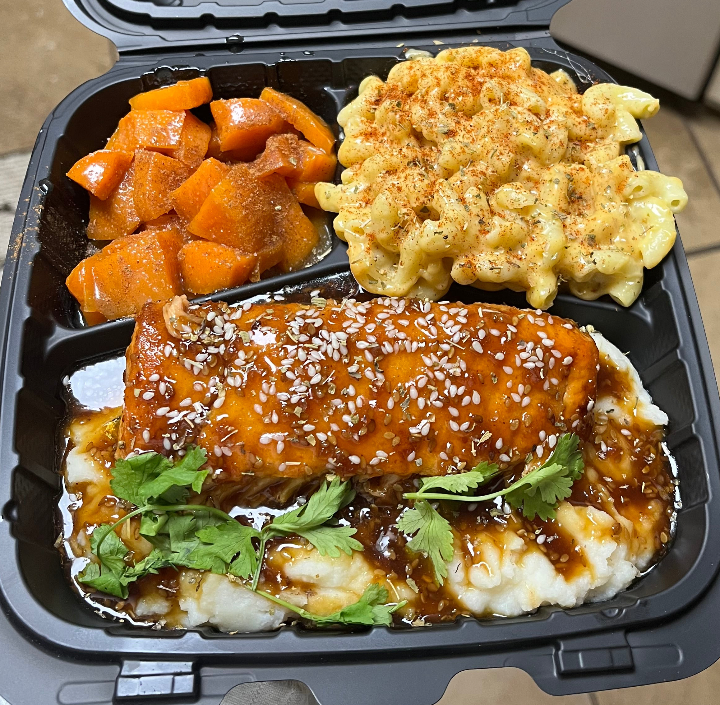 Salmon & 2 Sides Dinner Plate